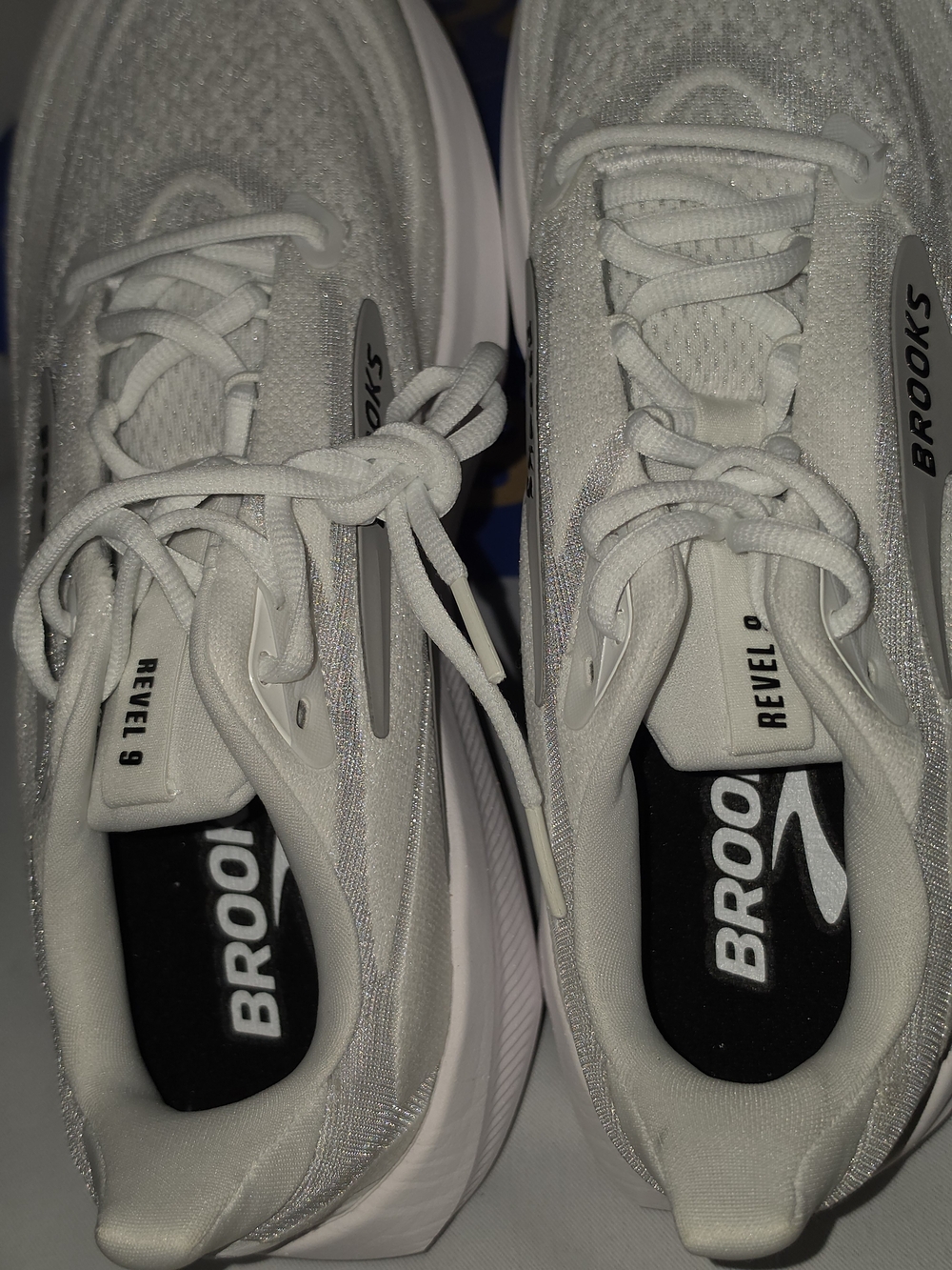 BROOKS Revel 9 White Gray Athletic Running Shoes US Women Size 10.5 (NWOT) - Picture 10 of 16